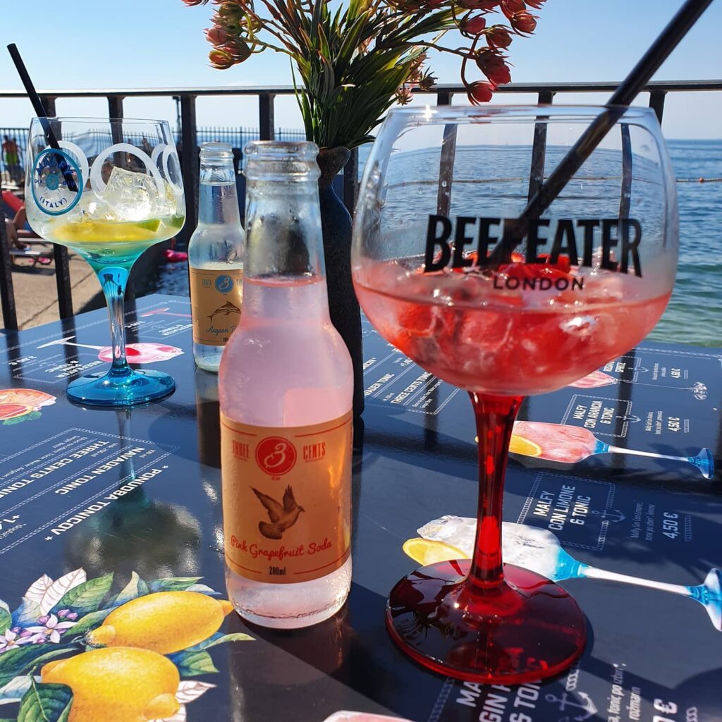 Kroštola - Koper - A cafe with a great location right by the sea in Koper