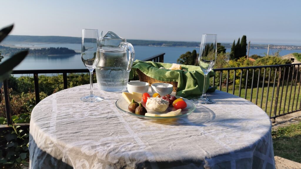 5-Course Food Tour (eBike tour) Piran, Istria