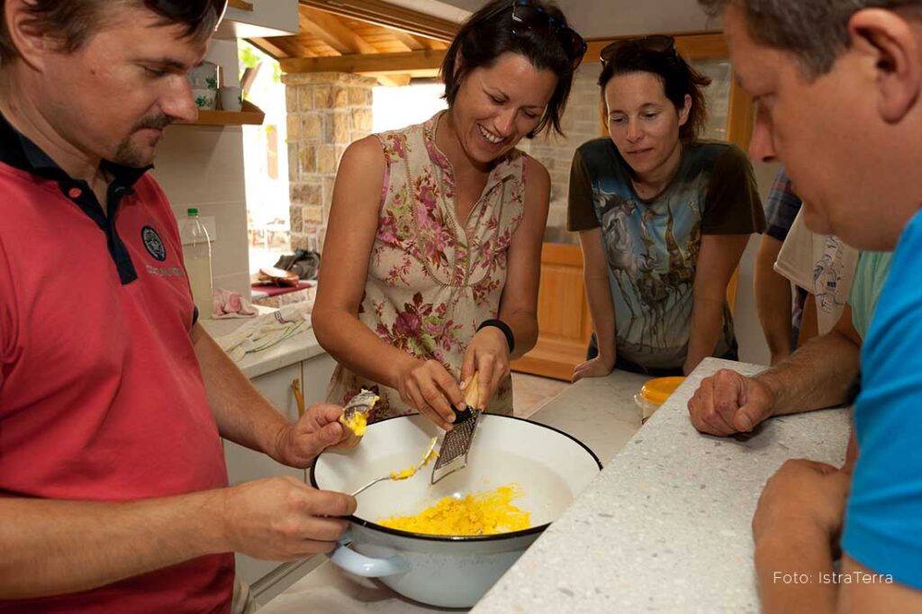 Truffles: Hunting, Cooking and Tasting