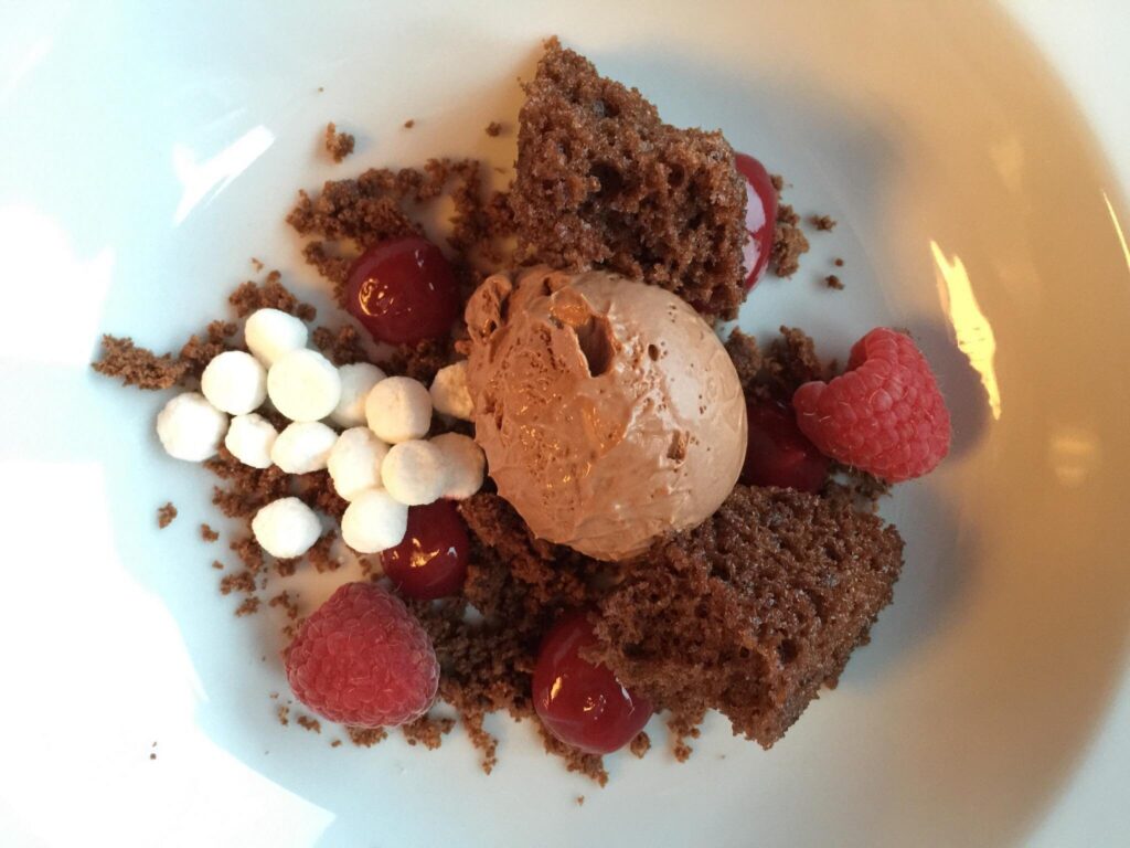 Hisa Torkla - MICHELIN Guide awarded restaurant in Istria: Mediterranean Cuisine, Regional Cuisine, Real Grill, Terrace.