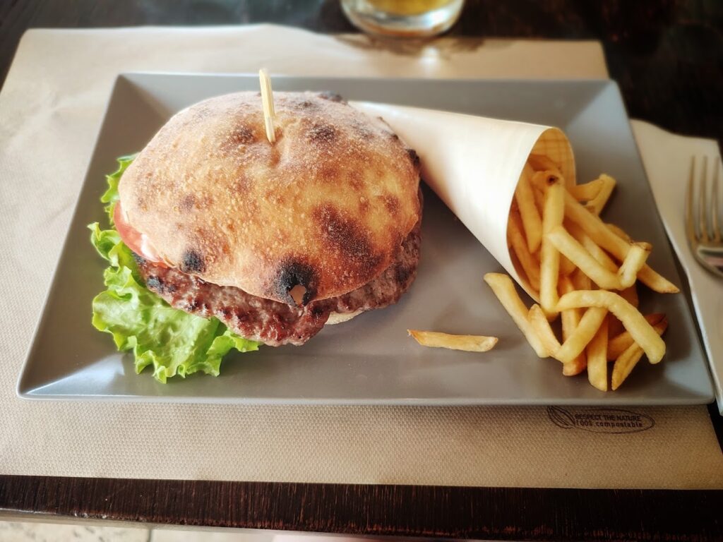 Beach Garden Pizza and Grill, Pizzeria in Izola, Home delivery