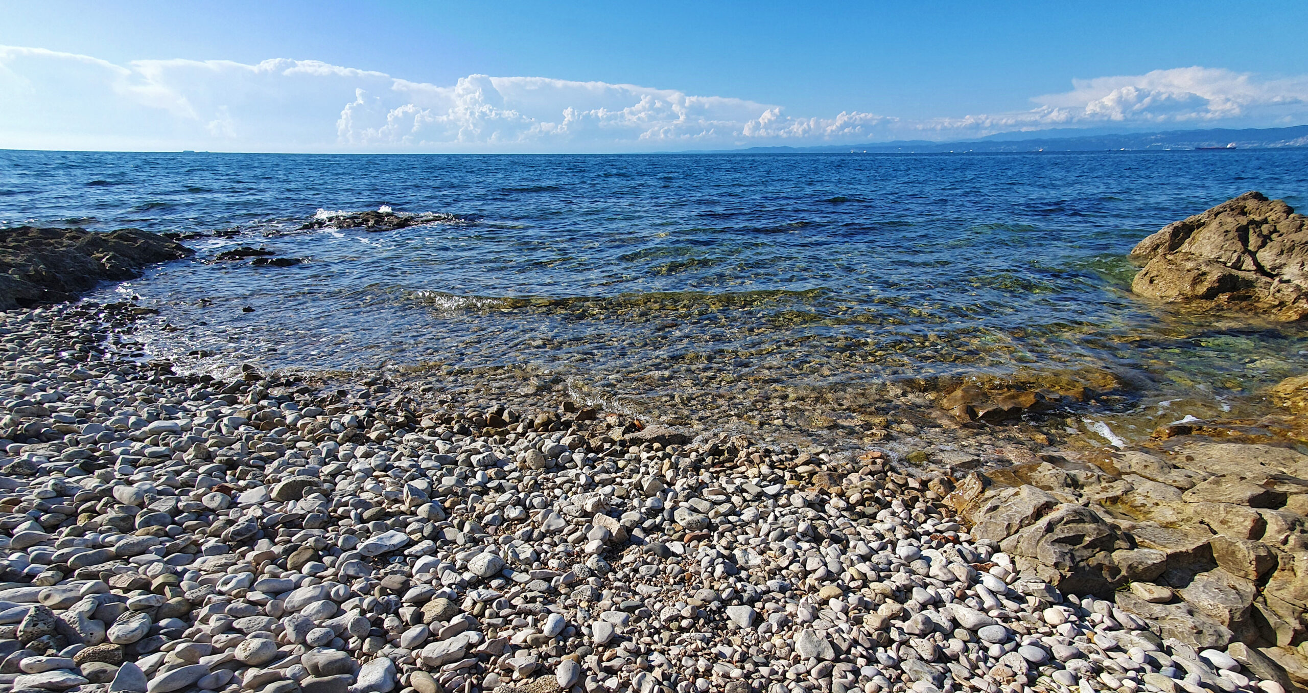 Svetilnik Beach Izola - Lighthouse Beach Izola - Beaches on Slovenian Coastline