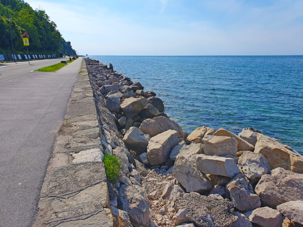 Koper and Izola beaches by the Parancana breakwaters