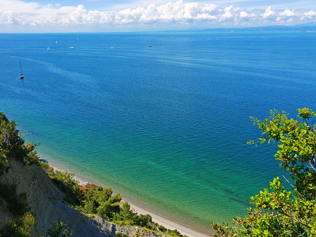 Bele Skale Beach - Hiking and walking in Slovenia