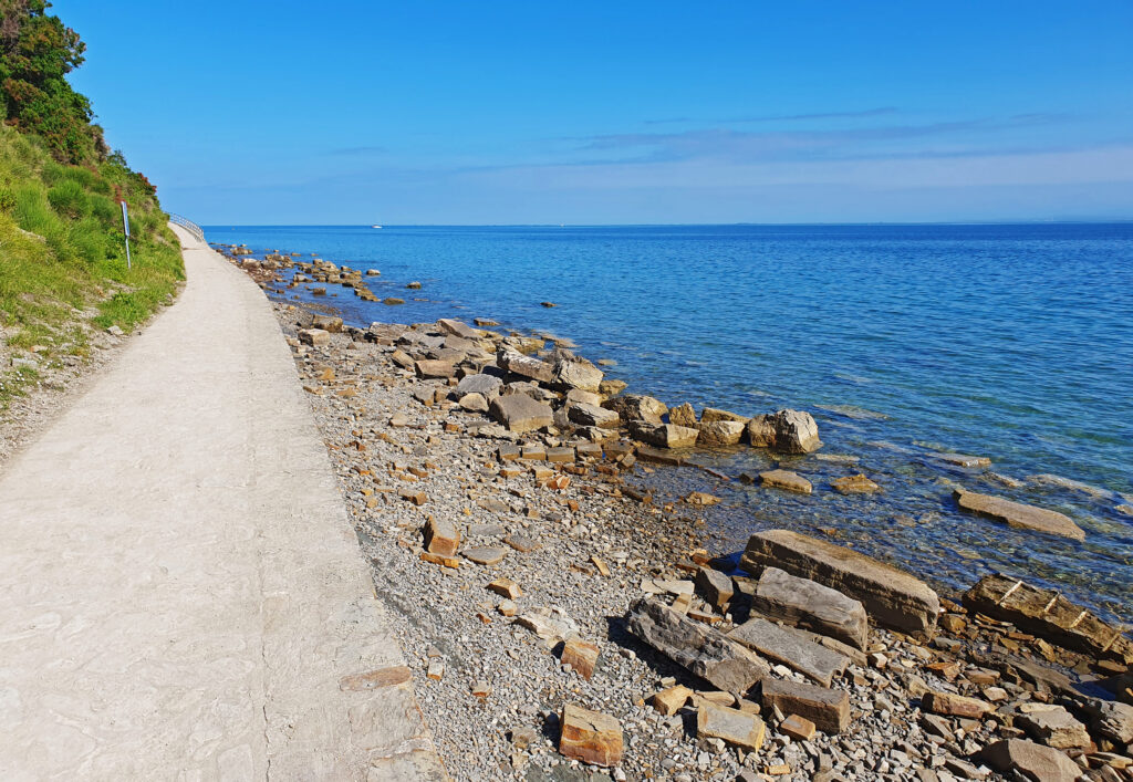 Piran beaches - Beaches between Fiesa and Piran.