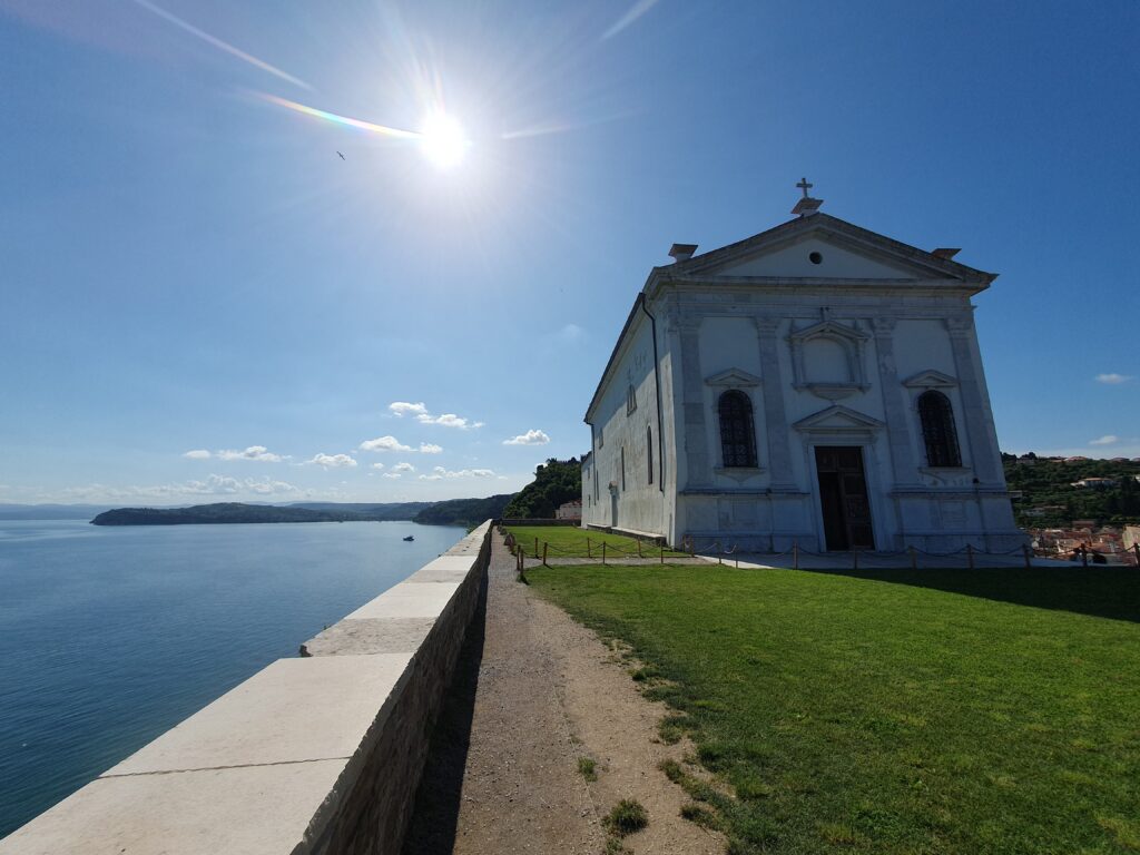 Hiking in Piran, hiking from Lake Fiesa to Piran
