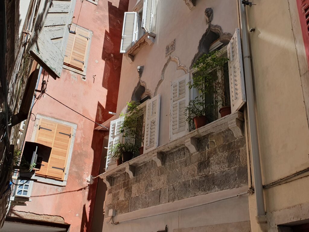 Hiking in Piran, hiking from Lake Fiesa to Piran