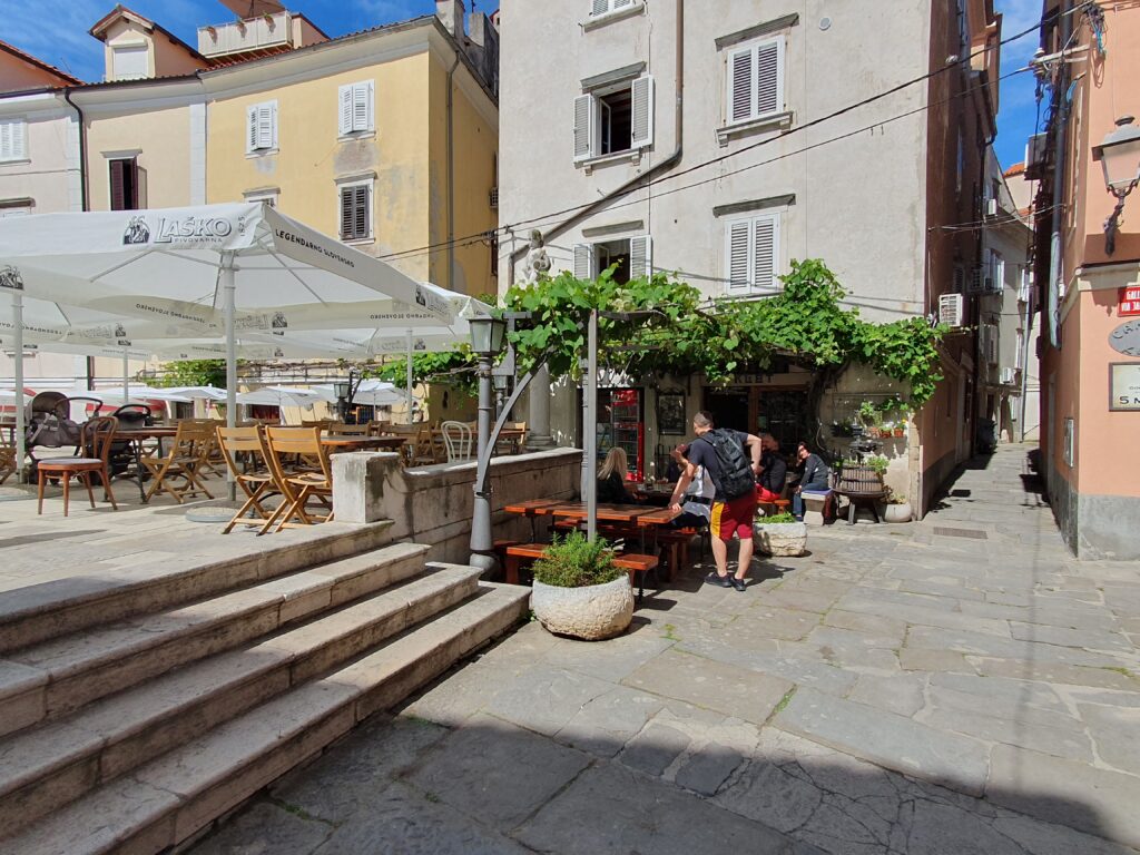 Hiking in Piran, hiking from Lake Fiesa to Piran