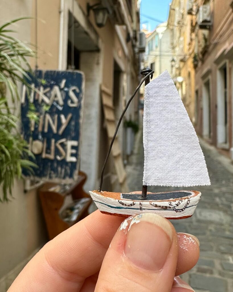 Shopping in Slovenia Adriatic Coast - Nika's Tiny House - Driftwood art - Piran, 